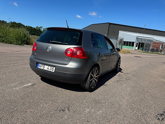 Volkswagen Golf V 6 of 20