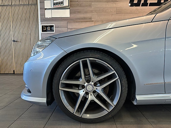 Mercedes-Benz E250 22 of 22