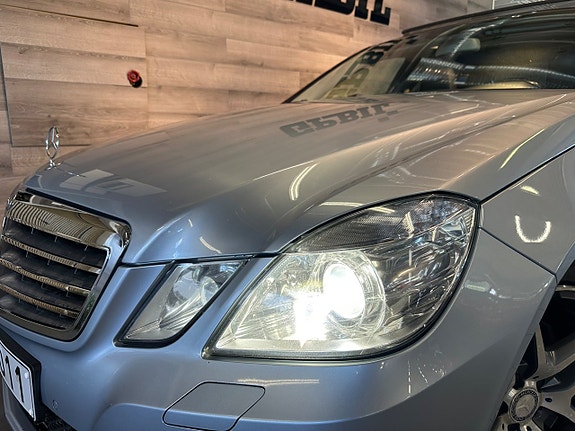 Mercedes-Benz E250 19 of 22