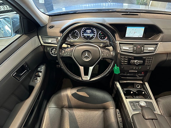 Mercedes-Benz E250 12 of 22