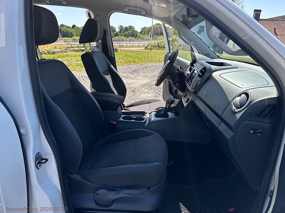 Volkswagen Amarok 21 of 30