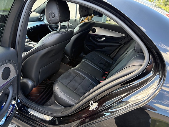 Mercedes-Benz E220 d 5 of 9