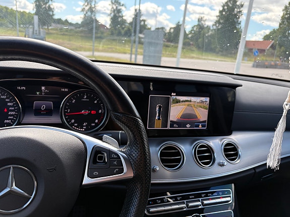 Mercedes-Benz E220 d 9 of 9