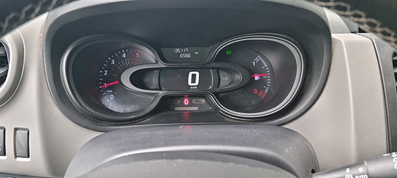 Renault Trafic 21 of 22
