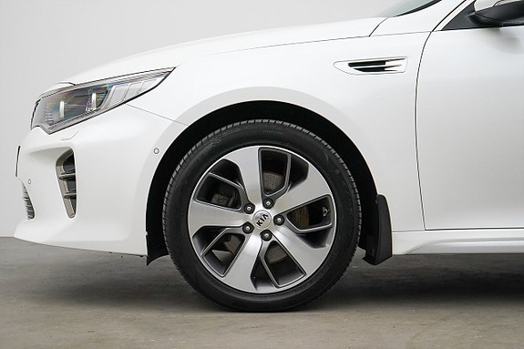 Kia Optima 2 of 5