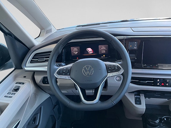 Volkswagen California 13 of 19
