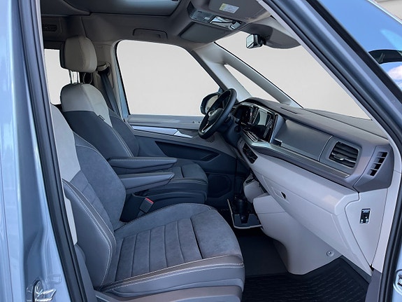 Volkswagen California 11 of 19