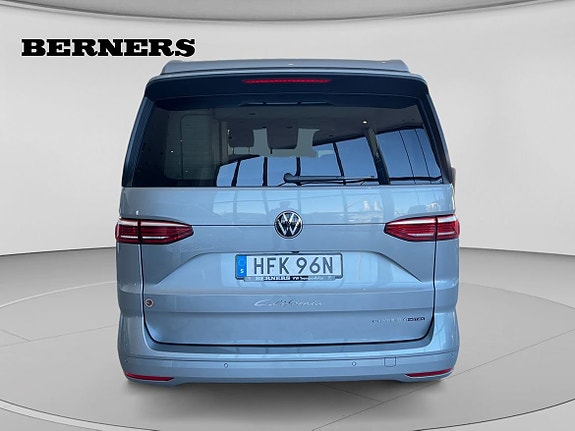 Volkswagen California 4 of 19