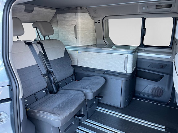 Volkswagen California 16 of 19