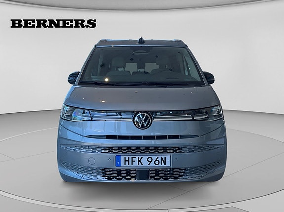 Volkswagen California 8 of 19