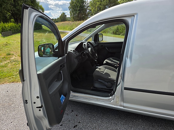 Volkswagen Caddy 5 of 5