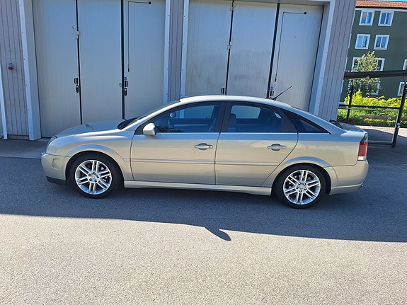 Opel Vectra 3 of 5