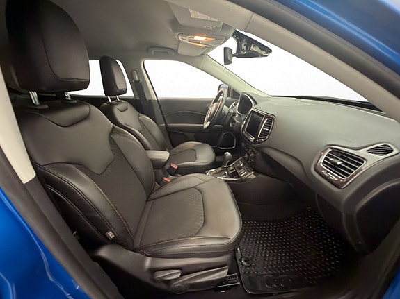 Jeep Compass 25 of 30