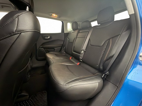 Jeep Compass 24 of 30