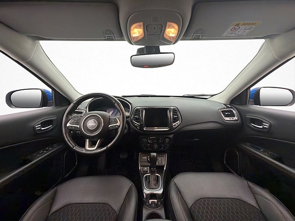 Jeep Compass 13 of 30