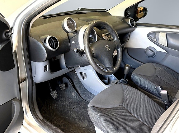 Peugeot 107 8 of 11