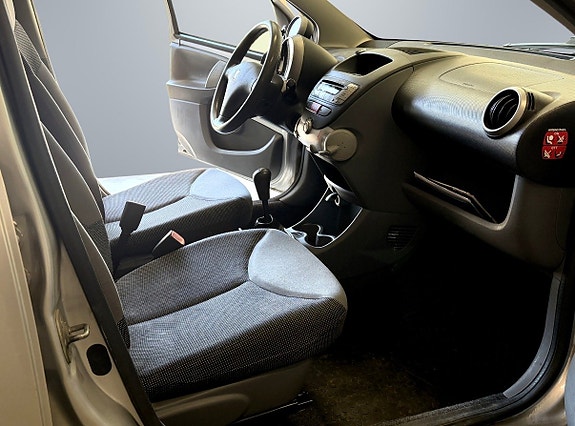 Peugeot 107 9 of 11