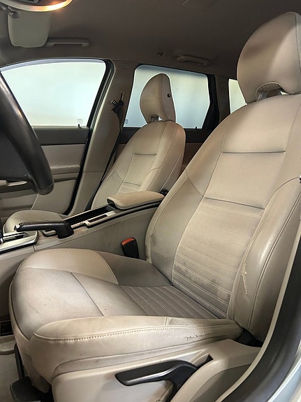 Volvo V50 10 of 21