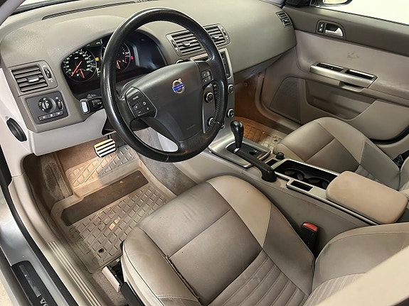 Volvo V50 9 of 21