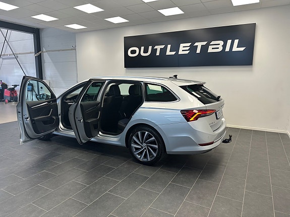 Skoda Octavia 3 of 5