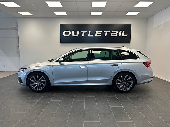 Skoda Octavia 2 of 5