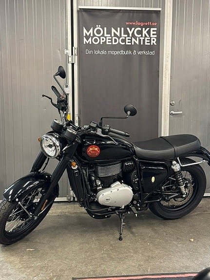 BSA Gold Star 650 Shadow Black 5 of 6