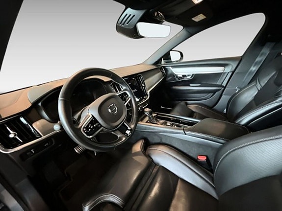 Volvo S90 10 of 20