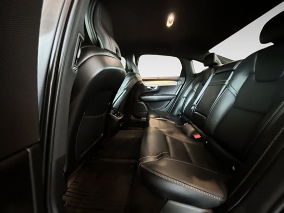 Volvo S90 11 of 20