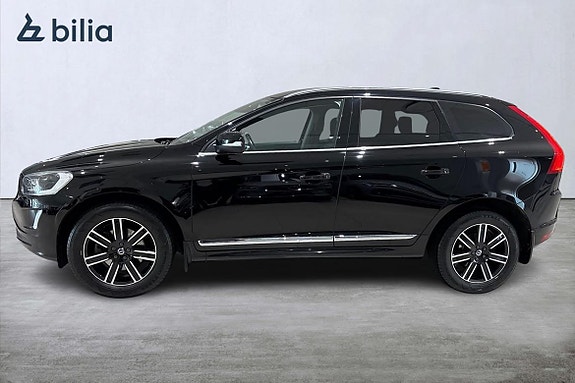 Volvo XC60 3 of 5