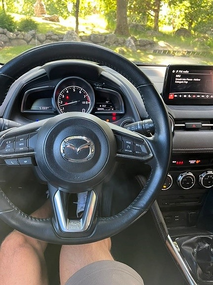 Mazda 2 3 of 4