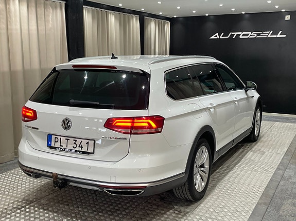 Volkswagen Passat Alltrack 7 of 27
