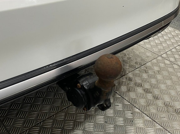 Volkswagen Passat Alltrack 9 of 27