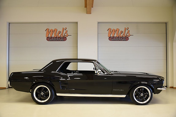 Ford Mustang 5 of 5