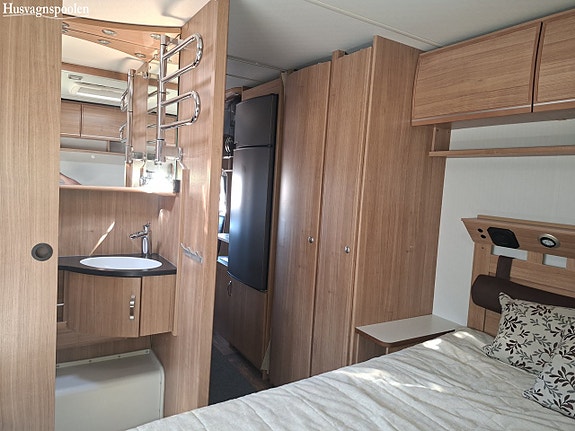 Polar 560 TDB SVIT, Markis med sidor 13 of 15
