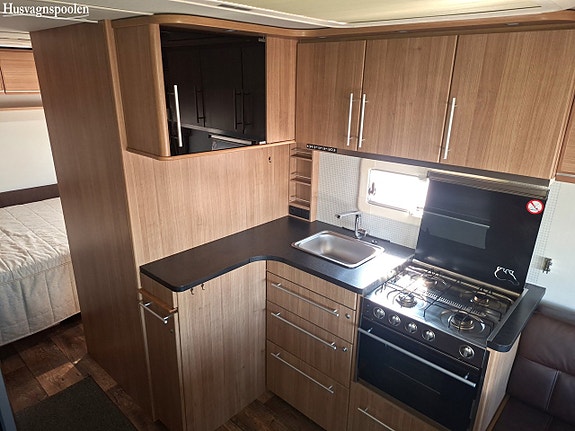 Polar 560 TDB SVIT, Markis med sidor 8 of 15