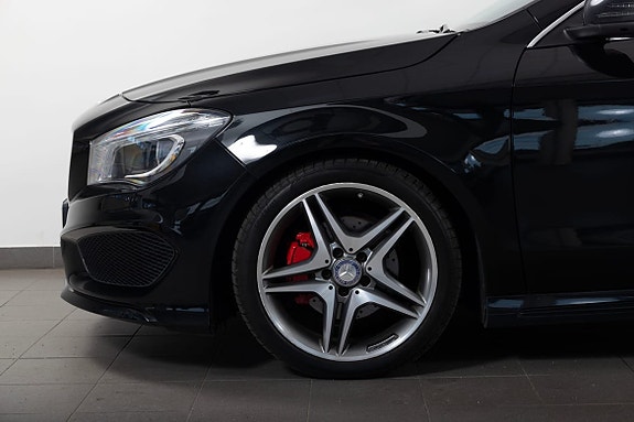 Mercedes-Benz CLA200 4 of 5