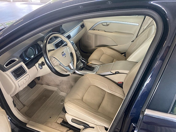 Volvo V70 5 of 5