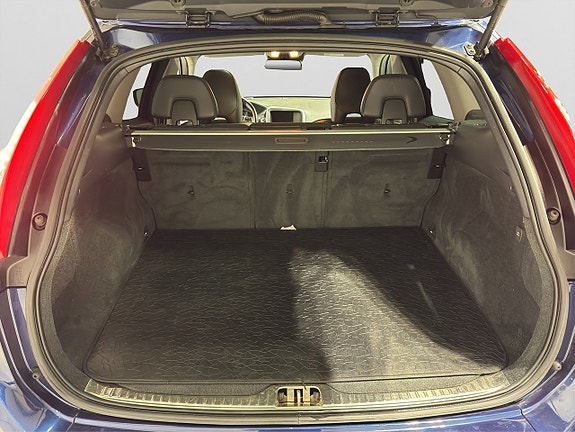 Volvo XC60 12 of 21