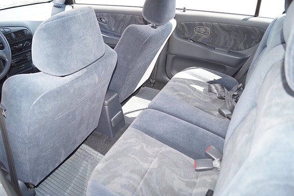 Mitsubishi Lancer 15 of 27