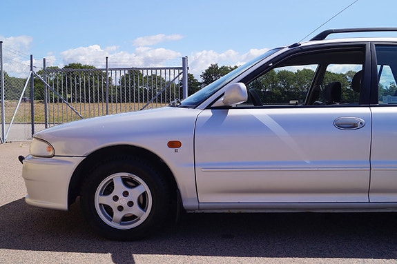 Mitsubishi Lancer 10 of 27