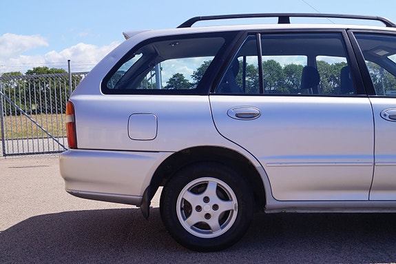 Mitsubishi Lancer 13 of 27