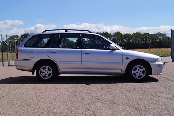 Mitsubishi Lancer 9 of 27