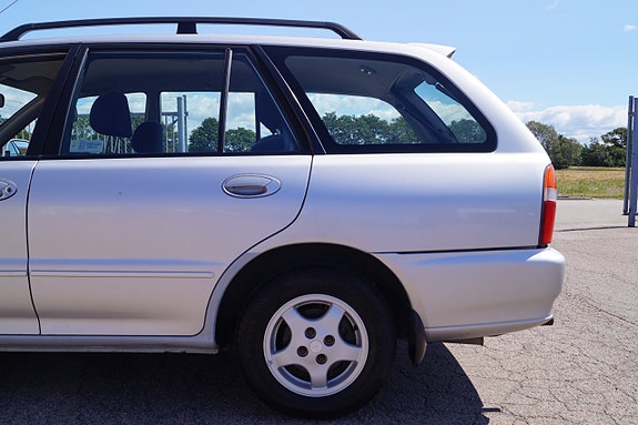Mitsubishi Lancer 11 of 27
