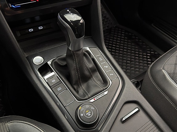 Volkswagen Tiguan Allspace 24 of 30