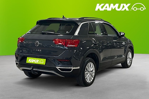 Volkswagen T-Roc 4 of 5