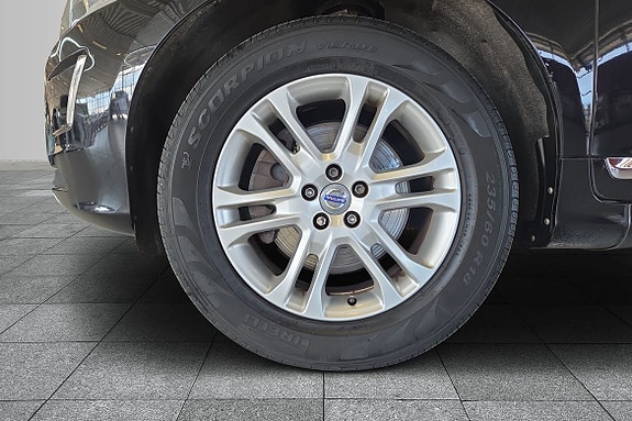 Volvo XC60 8 of 14
