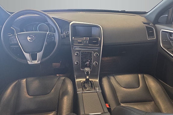 Volvo XC60 12 of 14