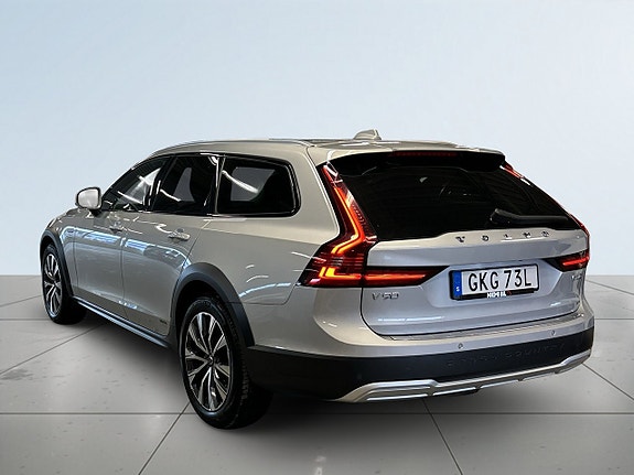 Volvo V90 Cross Country 5 of 5