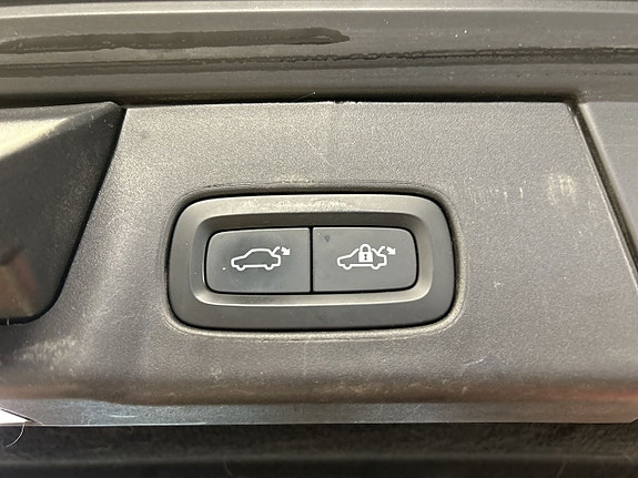 Volvo V90 Cross Country 18 of 27