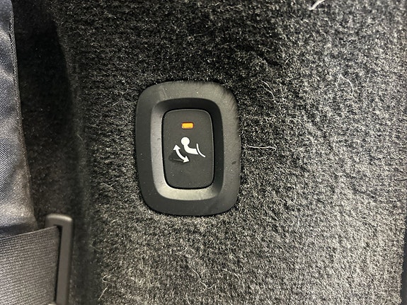 Volvo V90 Cross Country 19 of 27